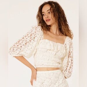 Jen’s Pirate Booty White Sand Lace Puff Sleeve Crop Top NWT Rare